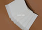 L'expédition en plastique blanche adaptée aux besoins du client enveloppe la preuve de larme avec 2 côtés de scellage